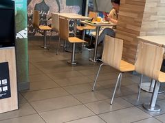 -麦当劳(虹梅路地铁站店)