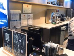-瑞幸咖啡(八卦岭工业店)