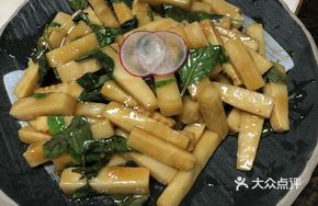 Holy Basil and Olive Oil Stir-fried Fresh Bamboo Shoots