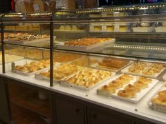 面包甜点陈列柜-Bread Talk 面包新语(荟聚店)