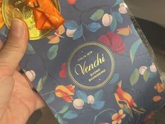 -VENCHI 闻绮(北京国贸商城店)