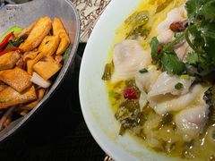 -西湖书堤(平湖八佰伴店)