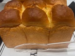 -HOT CRUSH趁热集合·现烤面包(上海环球港店)