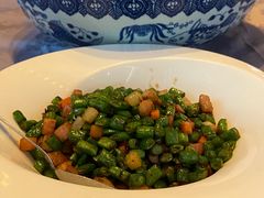 鲜豆角爆爽肉-山外山菜馆(玉泉路店)