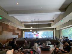 大堂-星巴克臻选(南京艾尚天地店)