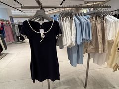 -URBAN REVIVO(七宝领展广场店)