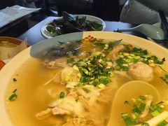 -大头虾越式风味餐厅(光明广场店)