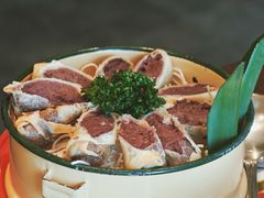 -Chom Cafe and Restaurant