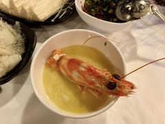 -鲜入围煮花胶鸡海鲜火锅