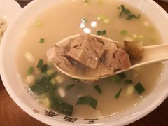 -三两春肚肺汤(崂山路店)