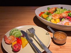 鲜虾牛油果沙拉-火鬼 PYRO(五道口店)