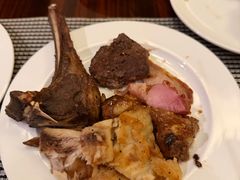 -广州万富希尔顿酒店·感趣自助餐厅·金秋蟹宴生蚝海鲜刺身烧烤
