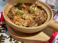 招财三宝煲仔饭-赵财财·肠粉·煲仔饭(华润万象城店)
