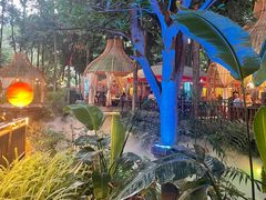 -二荆条·蜀鲜汇城市森林火锅