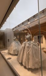 -乐派诗婚纱摄影