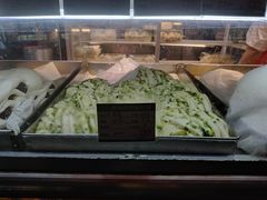 -白玉兰食品(汇联商厦店)