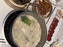 -煲王粤菜餐厅(中侨中心店)