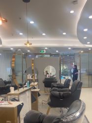 点击看大图 -八佰伴8008星级形象店