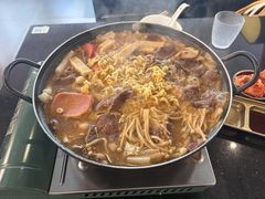 -炙韩料理·部队锅专门店