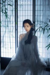 -onlygirl摄影美学馆高端定制(江滩店)