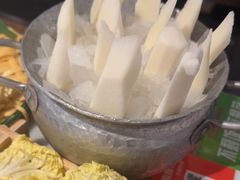 -尚尚仙·酸汤猪手·猪肚鸡火锅(华联万柳购物中心店)