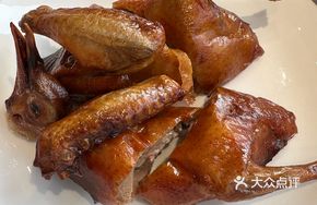 Golden Crispy Pigeon Supreme