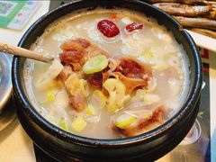 -益百岁牛尾汤(香山路店)