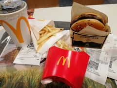-麦当劳(世界城广场店)