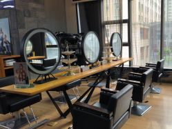 -FRIDAY星期五专业美发沙龙