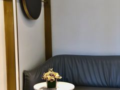 -Fridi Patisserie Cafe