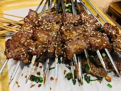 -街角等你.大连海鲜烧烤.经典铁板海鲜串(西安路店)