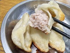 -黄阿姨锅贴大王(万航渡路店)