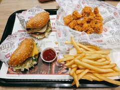 -The Habit Burger Grill 哈比特汉堡(爱琴海店)