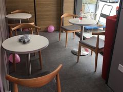 -华莱士·全鸡汉堡(五号路店)