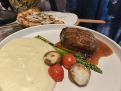 -LES ELITES 英集荟(南京西路店)