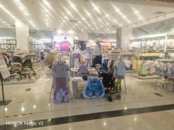 -乐友孕婴童(龙旗购物中心店)