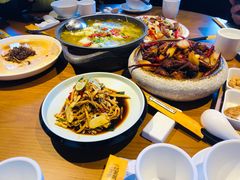 -隔壁老王·家常云南菜(花巷店)