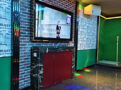 -魔方娱乐空间(兴华路店)