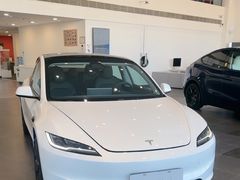 -TESLA 特斯拉(北京南四环中路特斯拉中心)