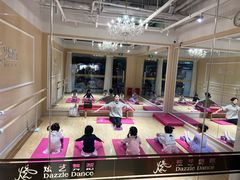 -炫艺舞蹈培训中心(枫尚奥特莱斯店)