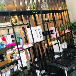 -Moyue HAIR SALON