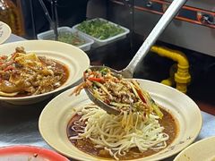 -方铲铲·成都板凳面(滨江银泰店)