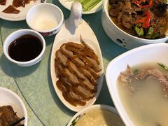 -六和聚传统烤鸭.天津菜(和平店)