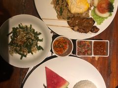 -Pundi Pundi Restaurant
