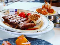 -MONICH牛排融合餐厅(和义大道购物中心店)