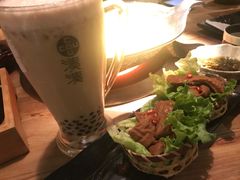 大红袍珍珠奶茶-湊湊火锅·茶憩(杭州湖滨银泰in77店)