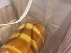 -红宝石·鲜奶小方·海派西点房(南翔店)