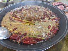 -黄潇洒老火锅(九眼桥宏济巷店)
