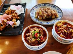 -炉小二铜锅牛蛙•川湘菜(三里屯店)
