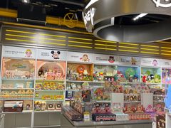 店内环境-泡泡玛特POPMART(上海环球港店)